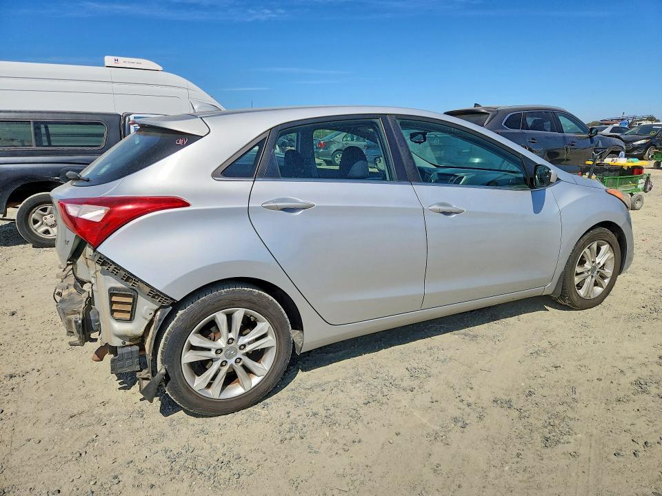 2013 HYUNDAI ELANTRA GT BASE — Фото 3 из 13