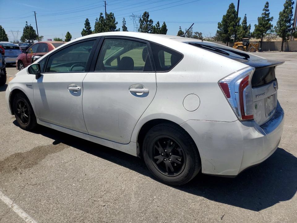 2012 TOYOTA PRIUS TWO — Фото 2 из 12