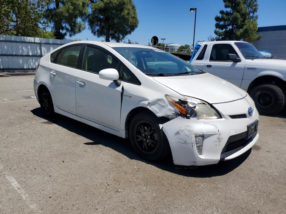 2012 TOYOTA PRIUS TWO — Фото 4 из 12