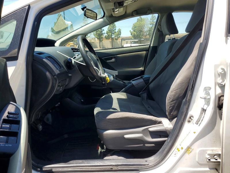 2012 TOYOTA PRIUS TWO — Фото 7 из 12