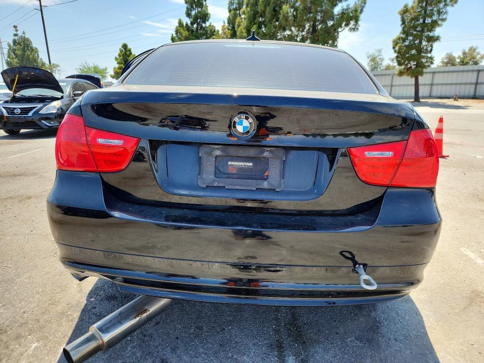 2011 BMW 328 XI — Фото 6 из 12