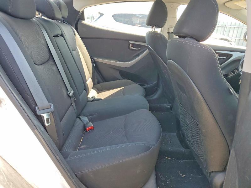 2016 HYUNDAI ELANTRA SE — Фото 10 из 12