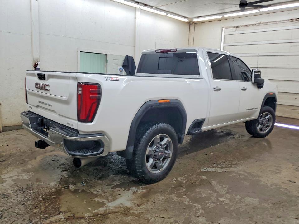 2025 GMC SIERRA K2500 SLT — Фото 3 из 12