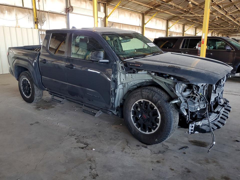 2025 TOYOTA TACOMA TRD OFF-ROAD HV — Фото 4 из 12