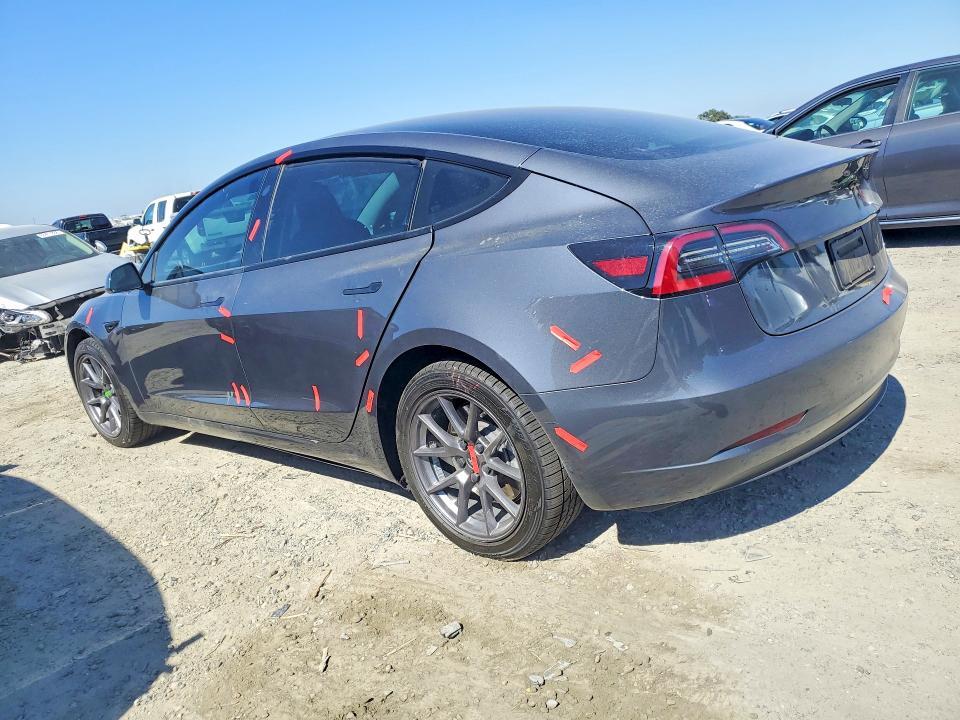 2023 TESLA MODEL 3 — Фото 2 из 12