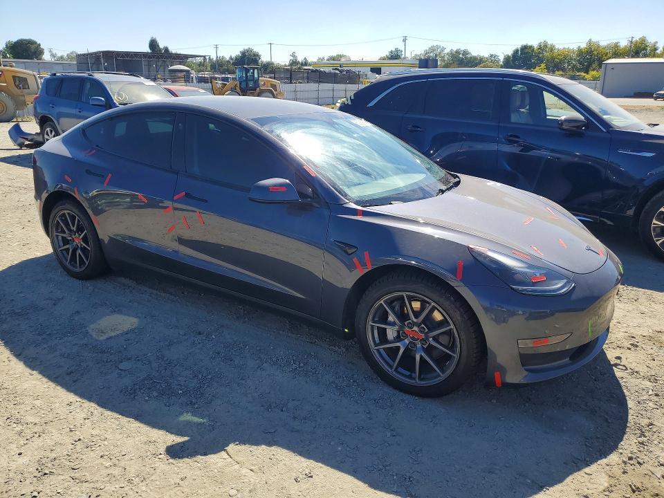 2023 TESLA MODEL 3 — Фото 4 из 12