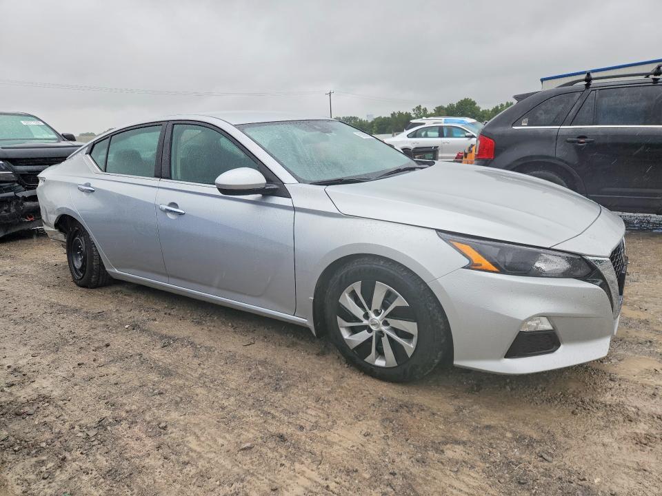 1N4BL4BV4NN362462 2022 NISSAN ALTIMA photo no. 4
