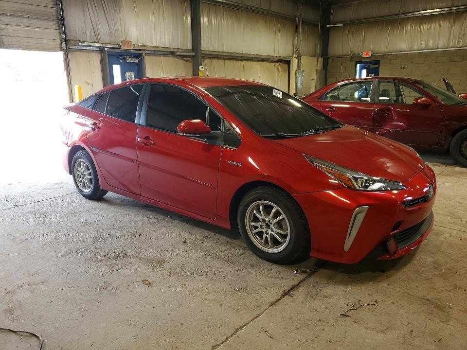 2022 TOYOTA PRIUS XLE AWD-E — Фото 4 из 12