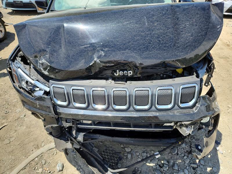 2022 JEEP COMPASS LATITUDE — Фото 12 из 13