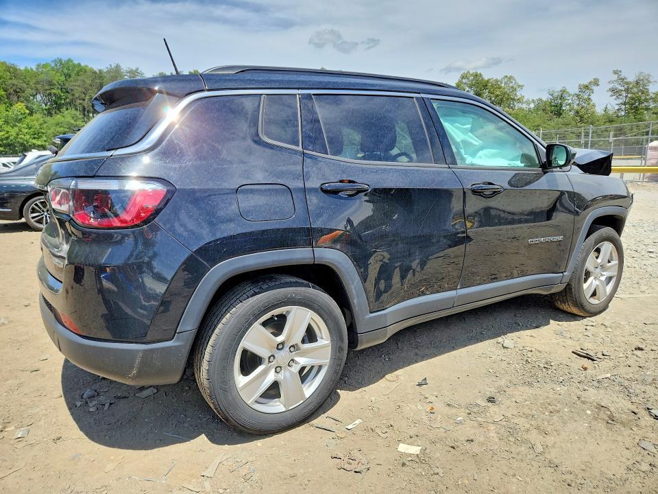 2022 JEEP COMPASS LATITUDE — Фото 3 из 13
