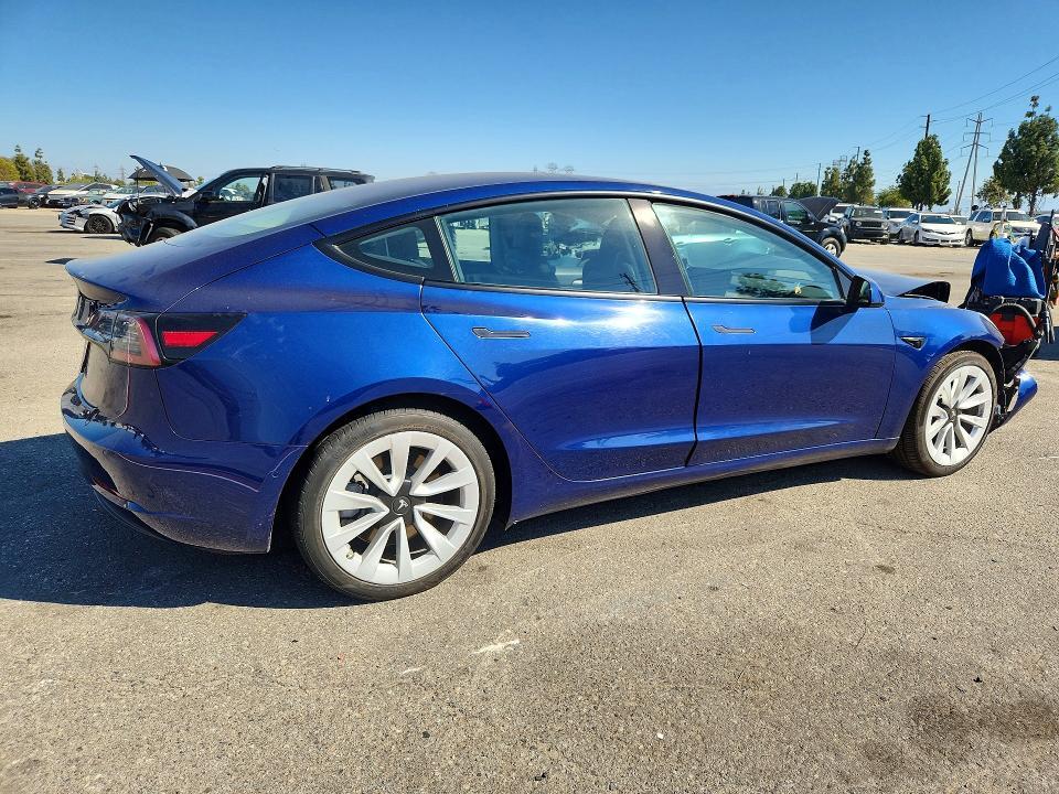 2022 TESLA MODEL 3 — Фото 3 из 12