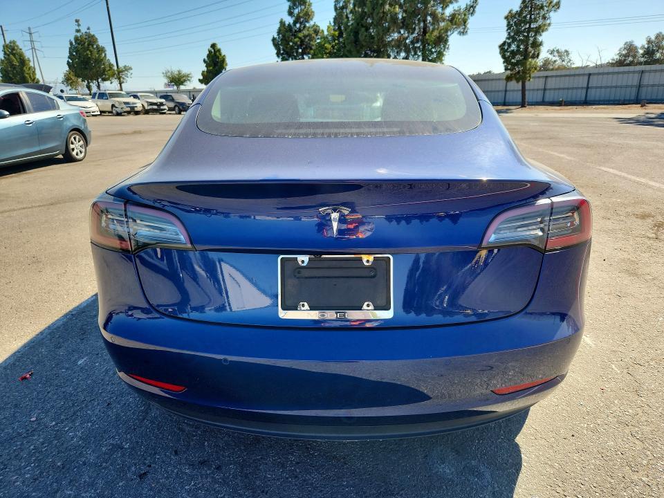 2022 TESLA MODEL 3 — Фото 6 из 12