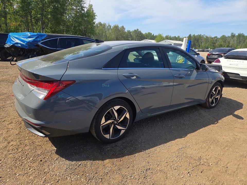 2021 HYUNDAI ELANTRA SEL — Фото 3 из 13