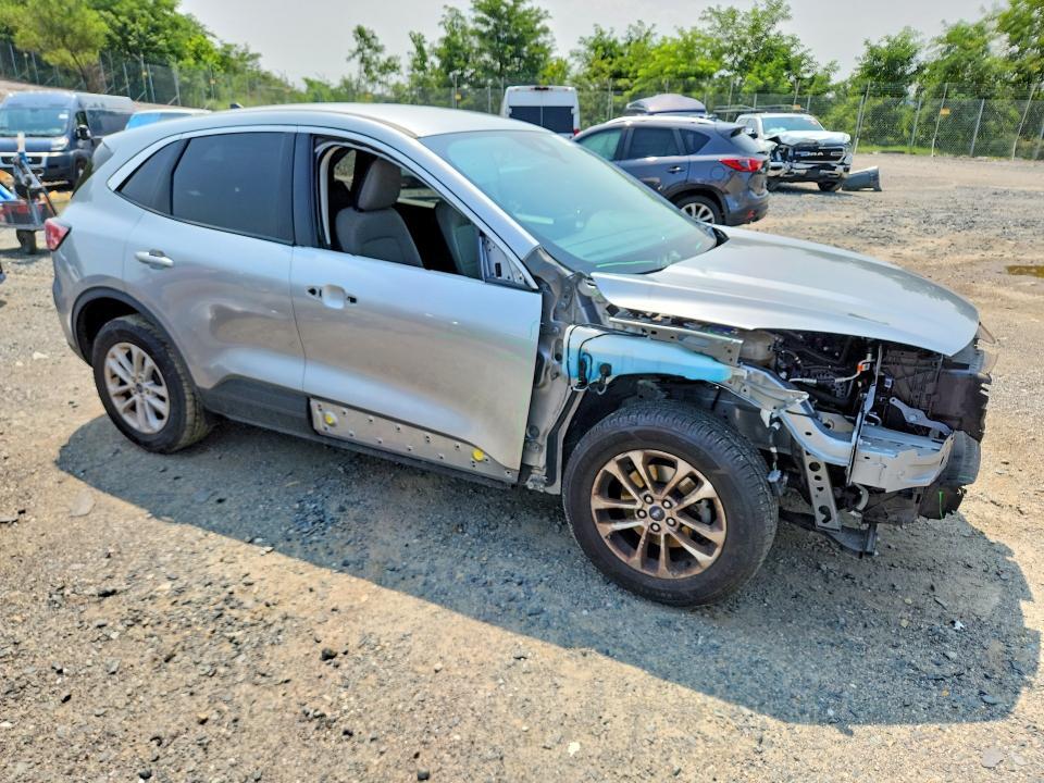 1FMCU9G66MUB09492 2021 FORD ESCAPE photo no. 4