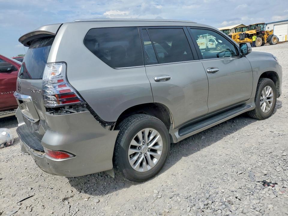 2021 LEXUS GX 460 PREMIUM — Фото 3 из 13