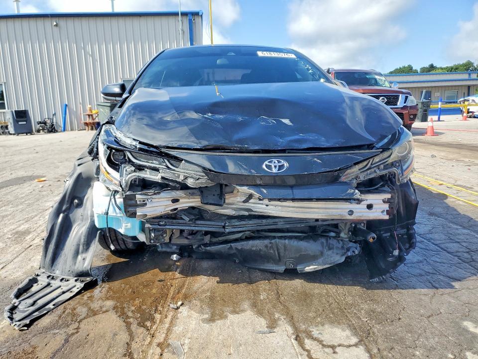 2021 TOYOTA COROLLA SE — Фото 5 из 13