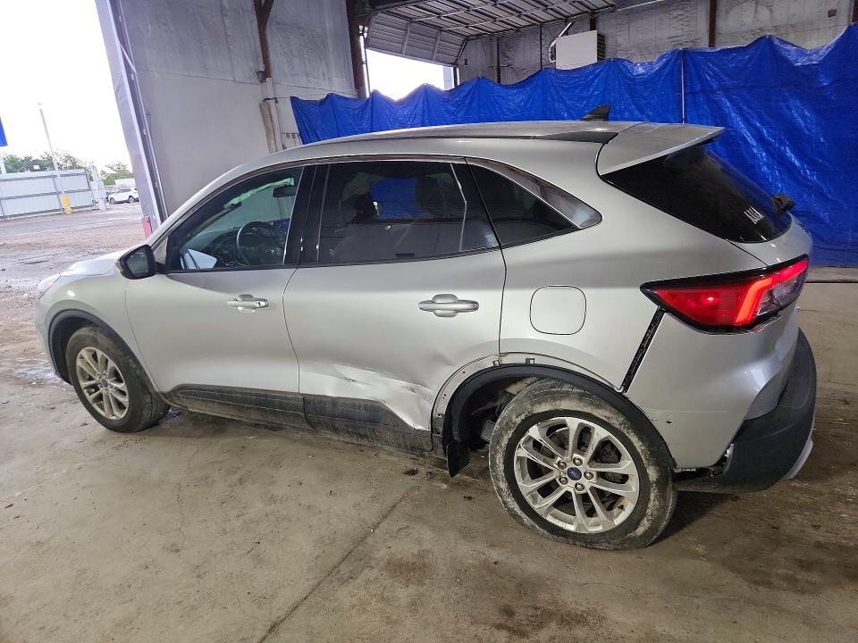 2020 FORD ESCAPE SE — Фото 2 из 13