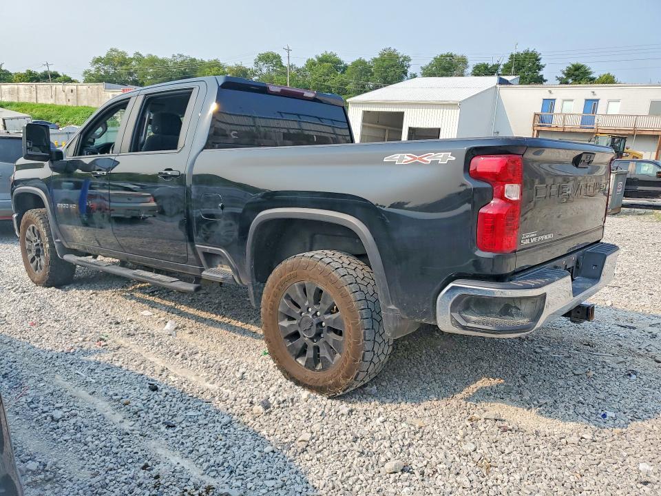 1GC4YNEY2LF332934 2020 CHEVROLET SILVERADO photo no. 2