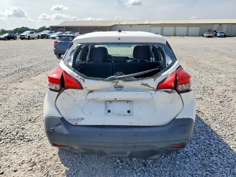 2020 NISSAN KICKS S — Фото 6 из 14