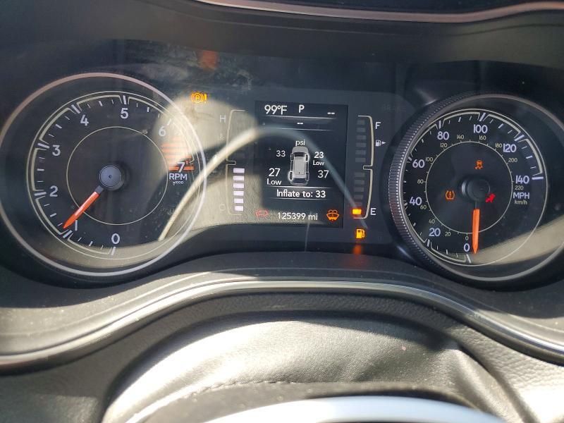 2019 JEEP CHEROKEE LATITUDE PLUS — Фото 9 из 13