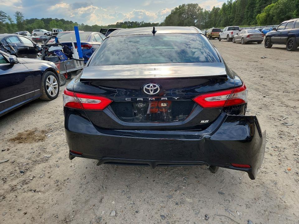 2019 TOYOTA CAMRY SE — Фото 6 из 12