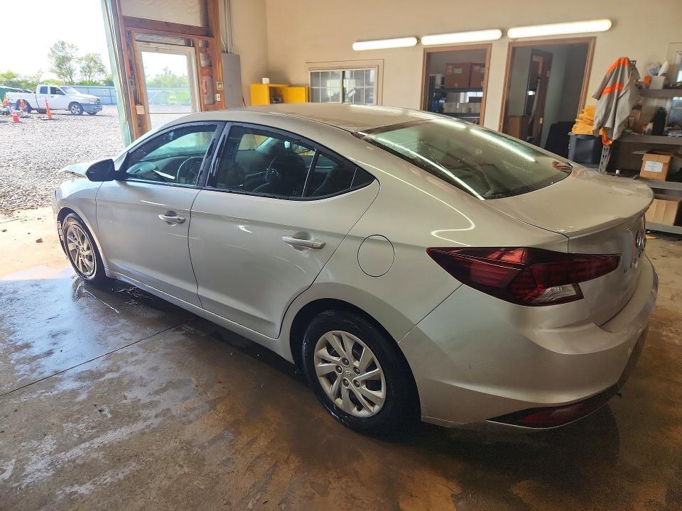 2019 HYUNDAI ELANTRA SE — Фото 2 из 12