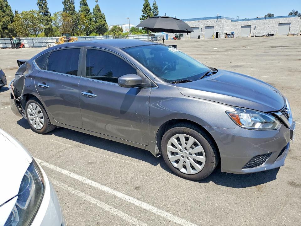 2019 NISSAN SENTRA S — Фото 4 из 12