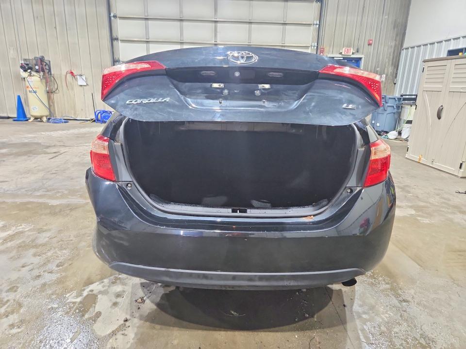 5YFBURHE8JP835448 2018 TOYOTA COROLLA photo no. 6
