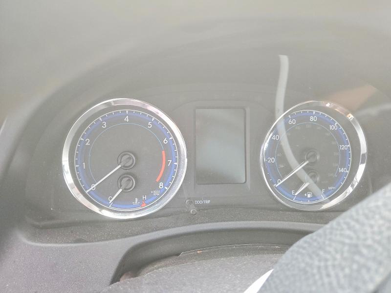 2T1BURHE6JC090005 2018 TOYOTA COROLLA photo no. 9