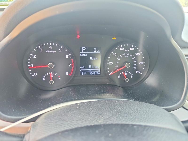 3KPA24AB4JE095256 2018 KIA RIO photo no. 9