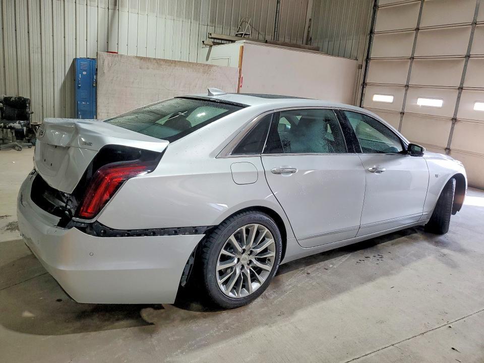 2018 CADILLAC CT6 LUXURY — Фото 3 из 12