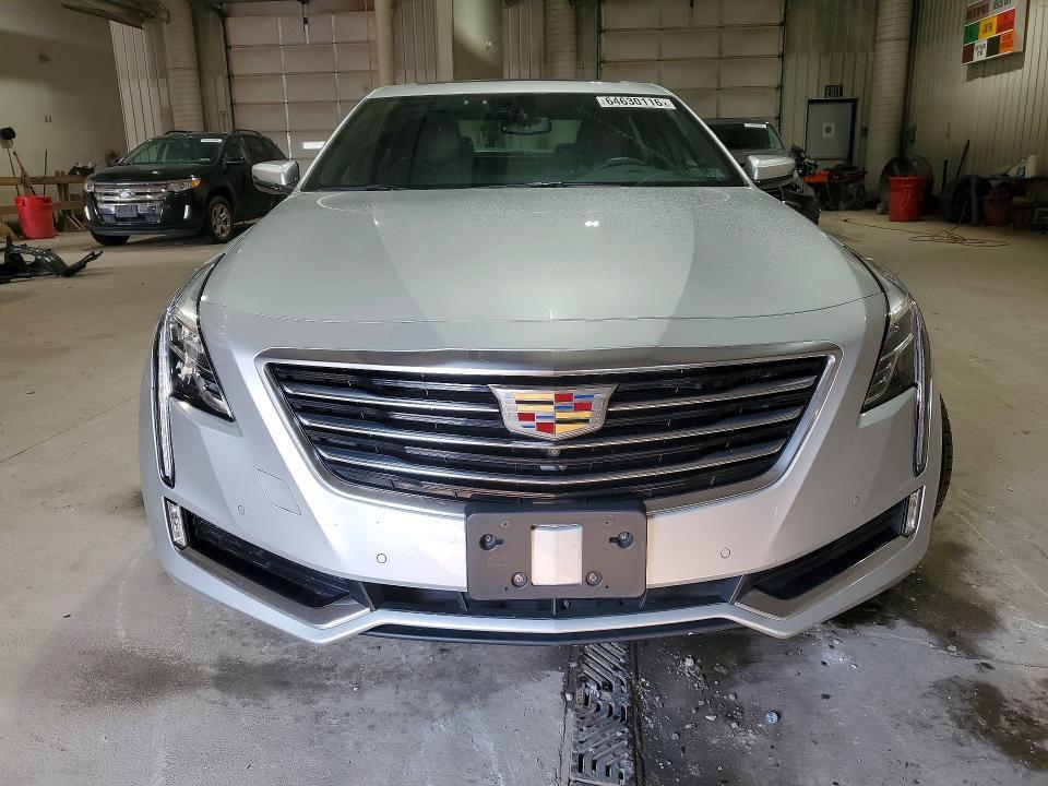 2018 CADILLAC CT6 LUXURY — Фото 5 из 12