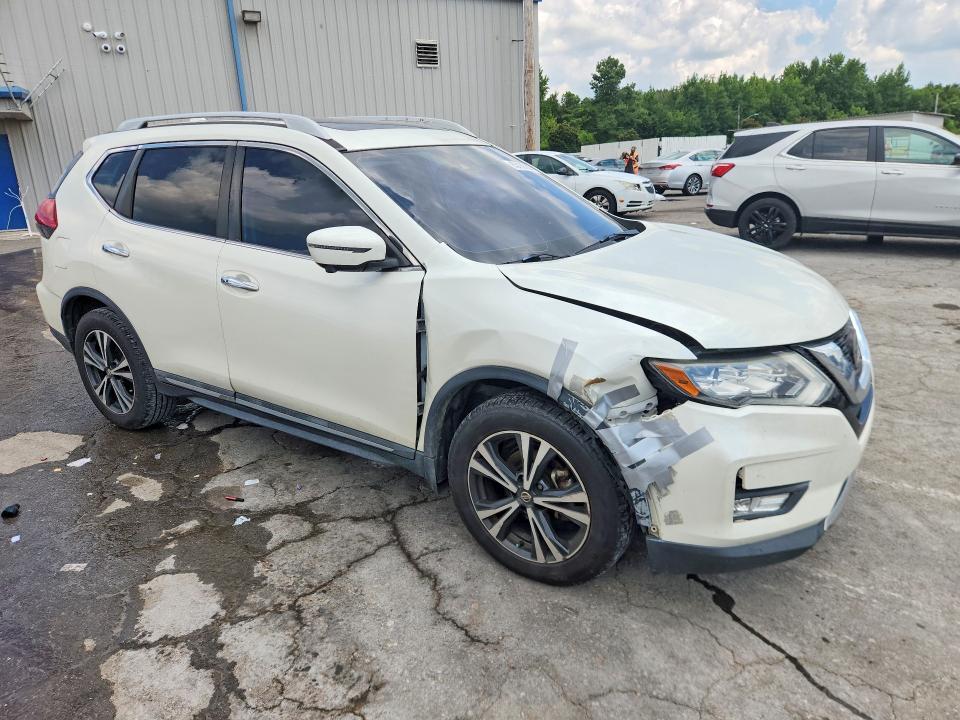 2018 NISSAN ROGUE SL — Фото 4 из 13
