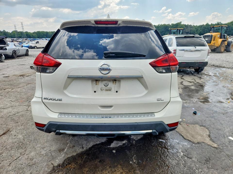 2018 NISSAN ROGUE SL — Фото 6 из 13
