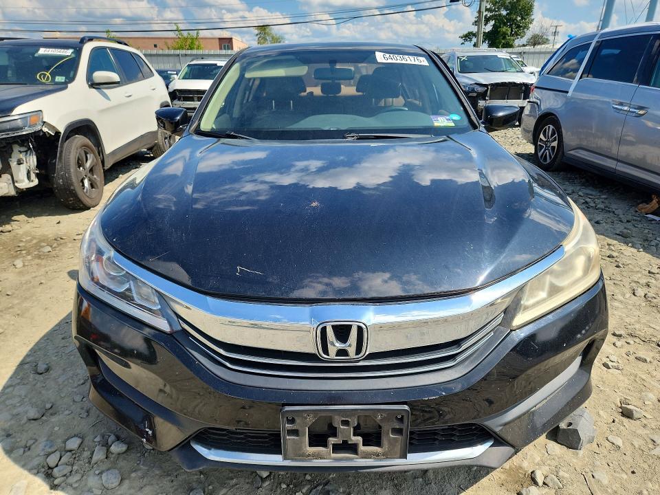 2017 HONDA ACCORD LX — Фото 5 из 12