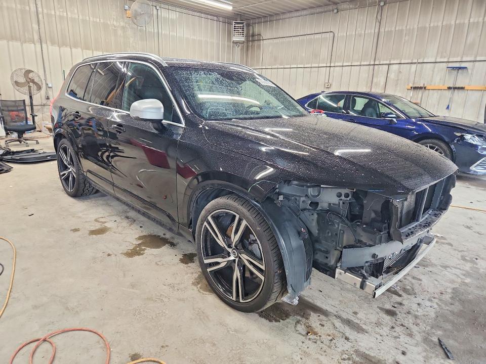 YV4A22PM8H1107934 2017 VOLVO XC90 photo no. 4