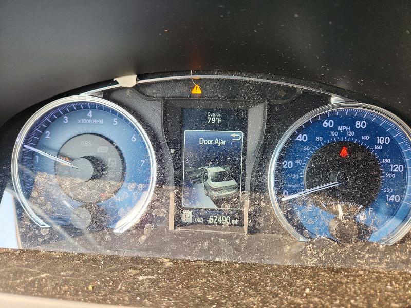4T1BF1FK9HU724971 2017 TOYOTA CAMRY photo no. 9