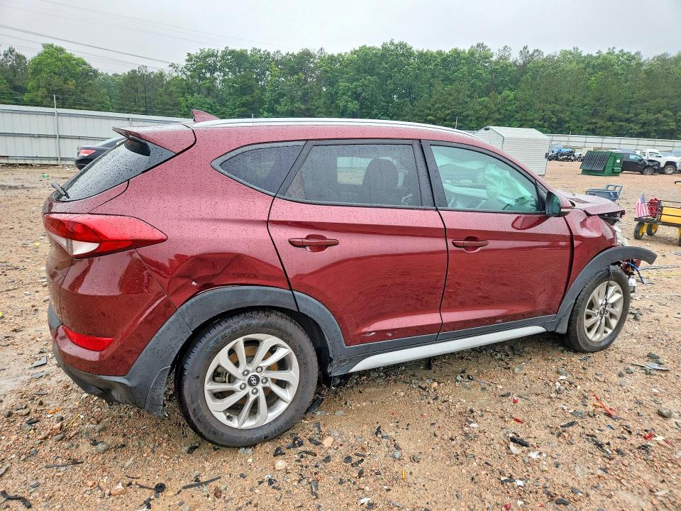 2017 HYUNDAI TUCSON SE PLUS — Фото 3 из 14
