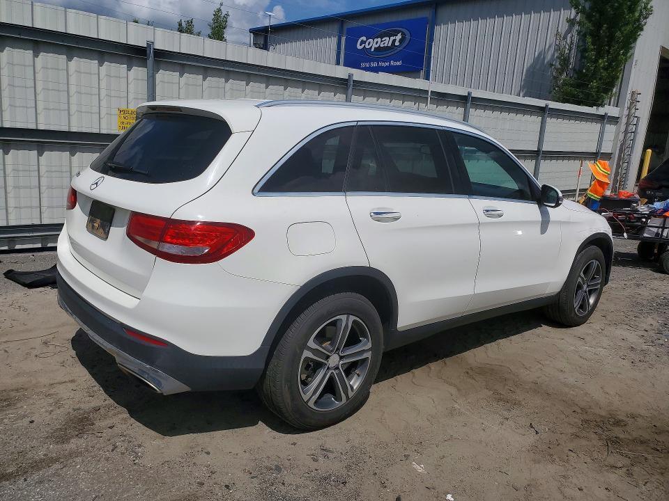 WDC0G4JB1HF190879 2017 MERCEDES-BENZ GLC photo no. 3