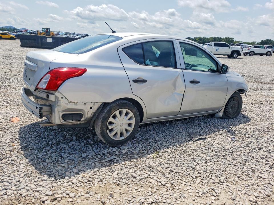 2017 NISSAN VERSA 1.6 S — Фото 3 из 13