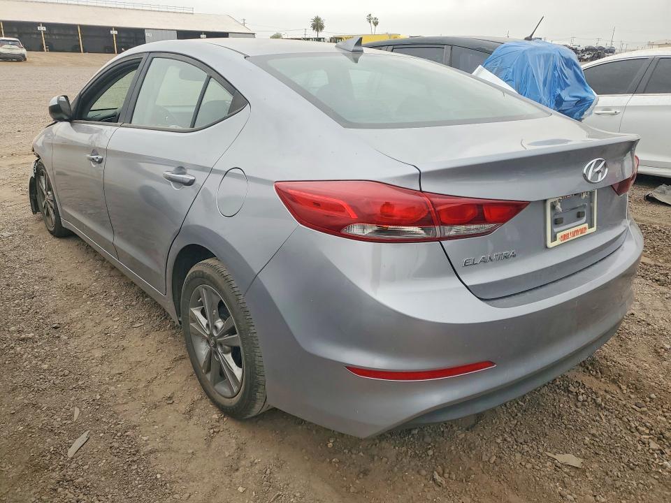 2017 HYUNDAI ELANTRA VALUE EDITION — Фото 2 из 12