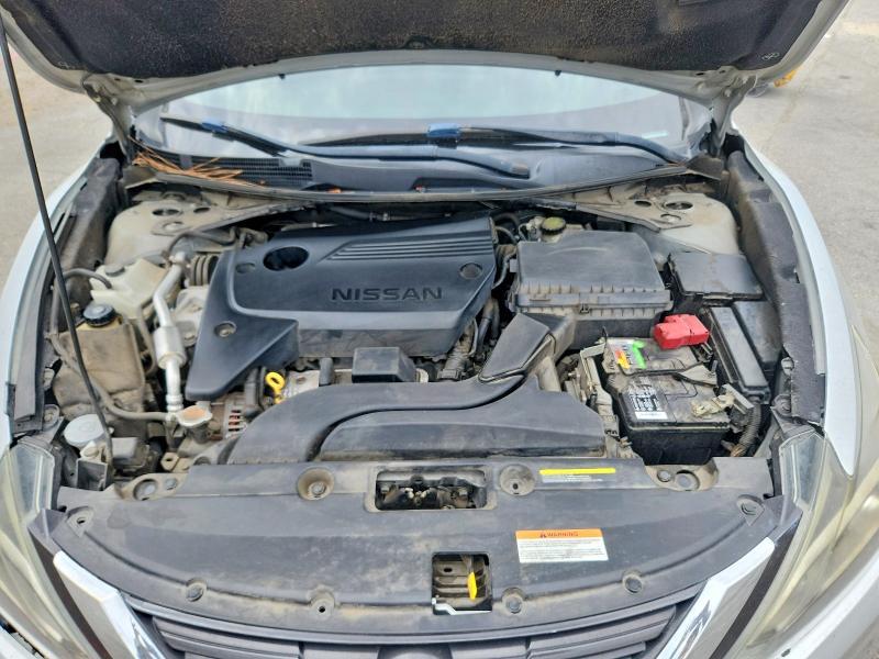2017 NISSAN ALTIMA 2.5 SR — Фото 11 из 12