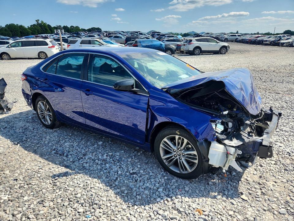 2016 TOYOTA CAMRY SE — Фото 4 из 13
