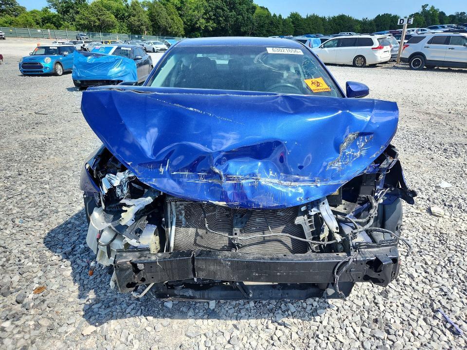2016 TOYOTA CAMRY SE — Фото 5 из 13