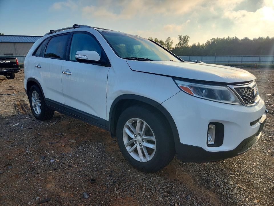 5XYKT3A6XFG593146 2015 KIA SORENTO photo no. 4
