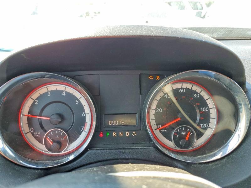 2015 DODGE GRAND CARAVAN SXT — Фото 9 из 13