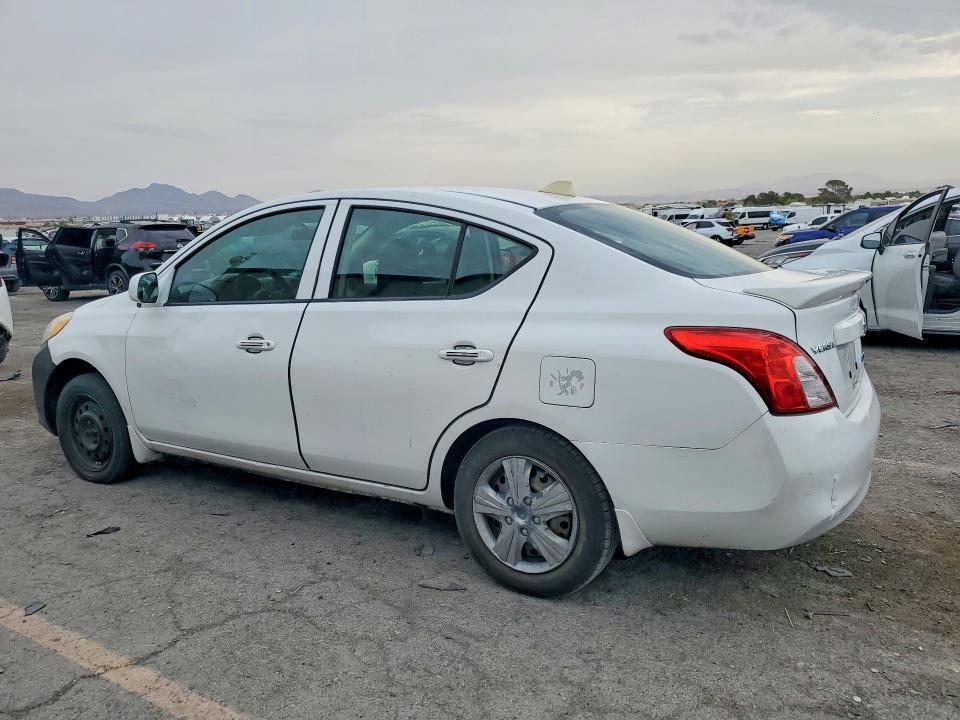 2014 NISSAN VERSA 1.6 S PLUS — Фото 2 из 12