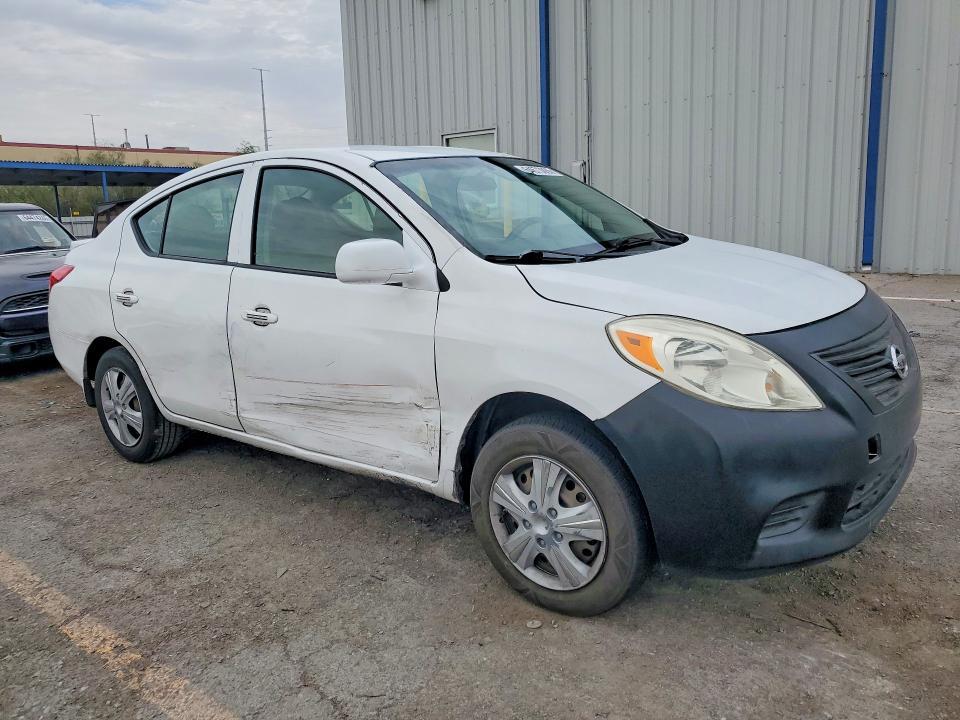 2014 NISSAN VERSA 1.6 S PLUS — Фото 4 из 12