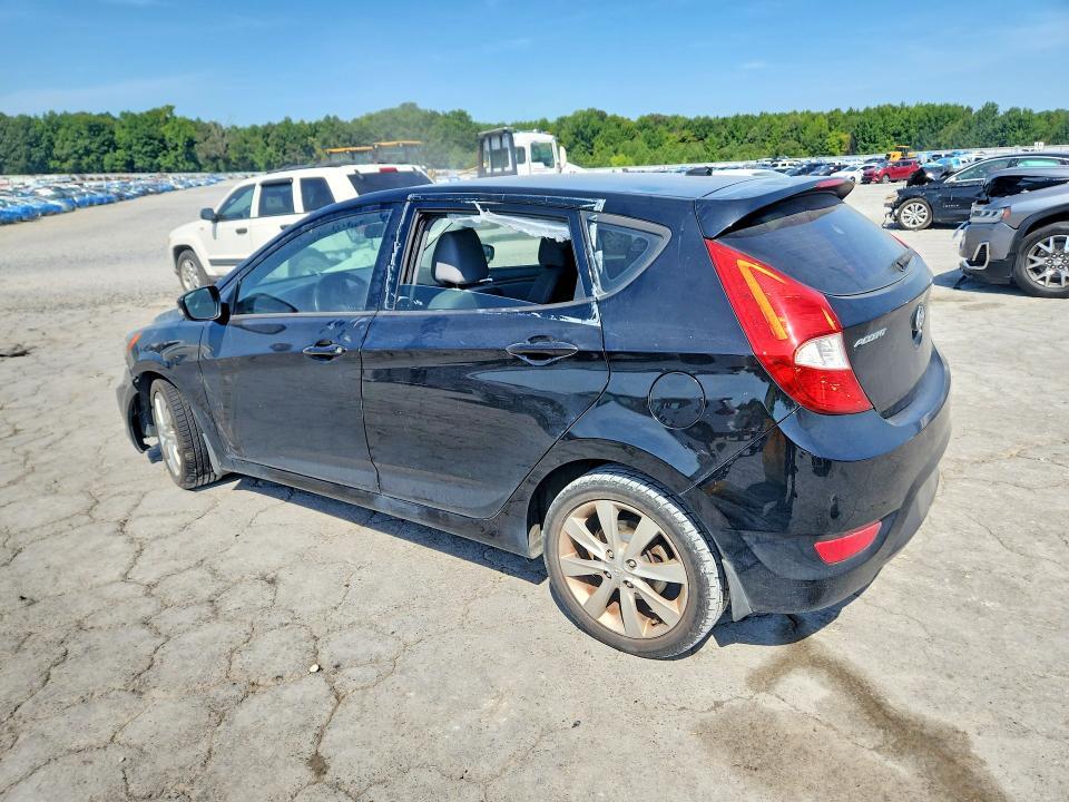 2013 HYUNDAI ACCENT SE — Фото 2 из 12