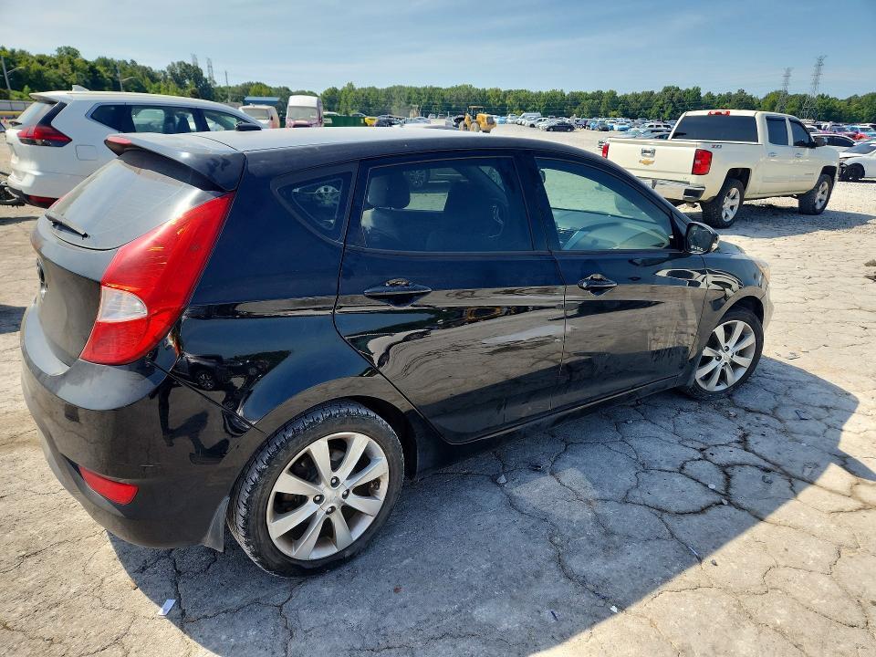 2013 HYUNDAI ACCENT SE — Фото 3 из 12